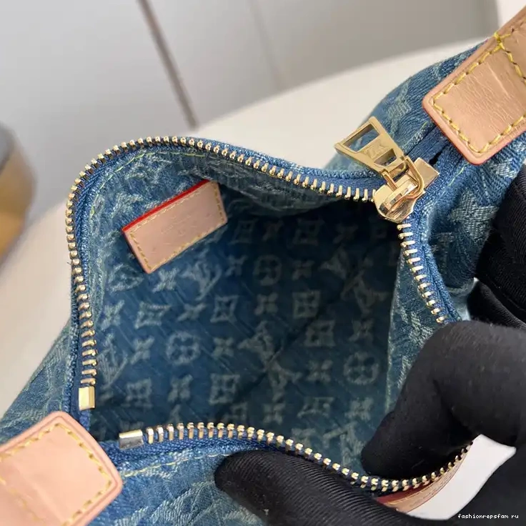 Fashionrep LV 2401YA0055 Bags 0617